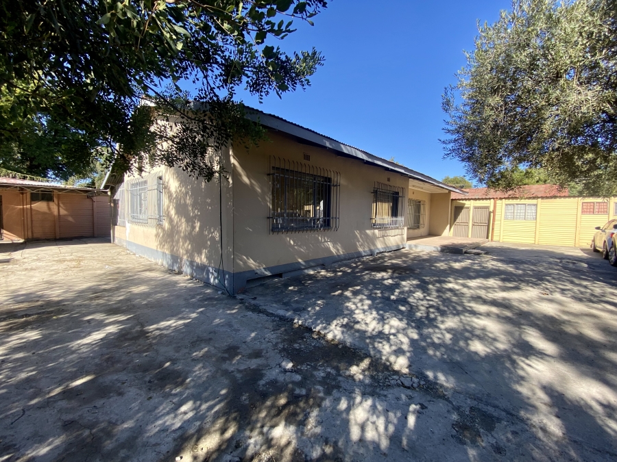 3 Bedroom Property for Sale in Oos Einde North West